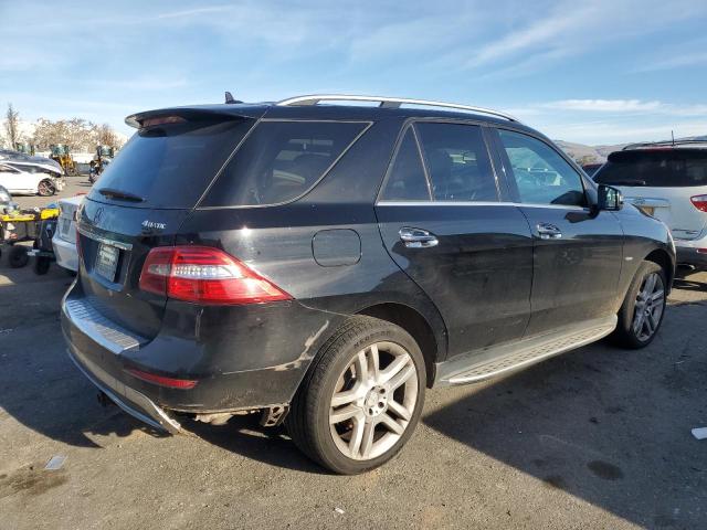 4JGDA5HB5CA033345 - 2012 MERCEDES-BENZ ML 350 4MATIC BLACK photo 3