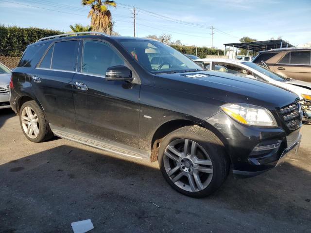 4JGDA5HB5CA033345 - 2012 MERCEDES-BENZ ML 350 4MATIC BLACK photo 4