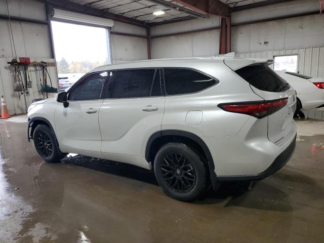 5TDGZRBH3NS581445 - 2022 TOYOTA HIGHLANDER XLE WHITE photo 2