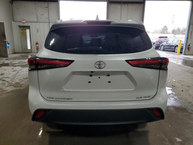 5TDGZRBH3NS581445 - 2022 TOYOTA HIGHLANDER XLE WHITE photo 6