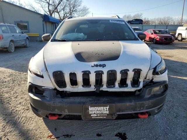 1C4PJMBS2GW334801 - 2016 JEEP CHEROKEE TRAILHAWK WHITE photo 5