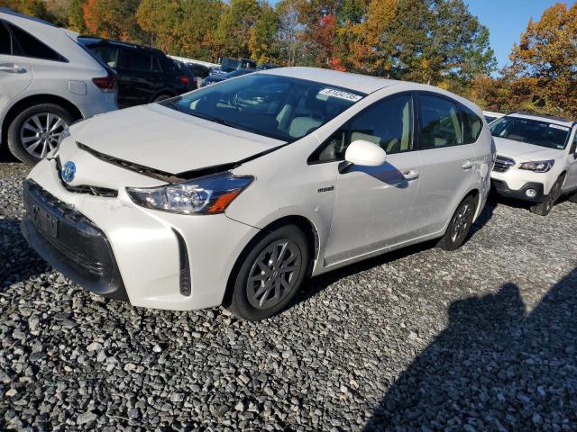 2017 TOYOTA PRIUS V, 
