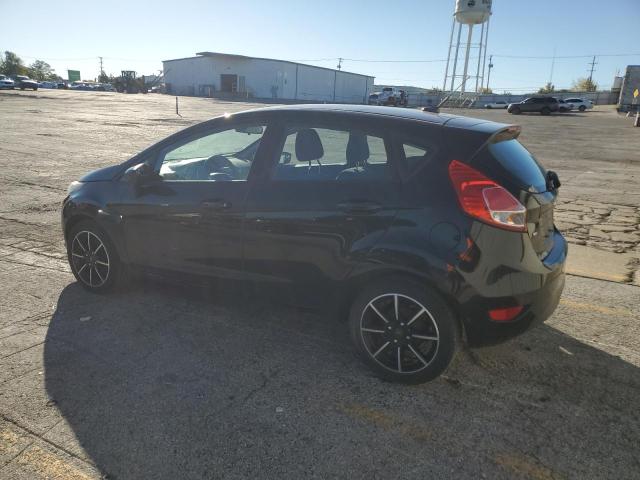 3FADP4EJ8JM104021 - 2018 FORD FIESTA SE Սև լուսանկար 2