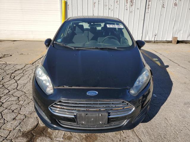 3FADP4EJ8JM104021 - 2018 FORD FIESTA SE Սև լուսանկար 5