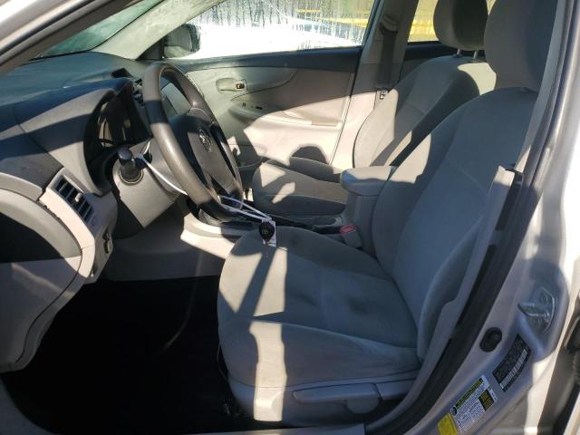 2T1BU4EE7CC834494 - 2012 TOYOTA COROLLA BASE فضي صورة 7