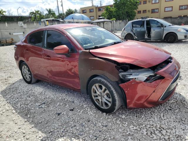 3MYDLBZV3GY135218 - 2016 TOYOTA SCION IA RED photo 4