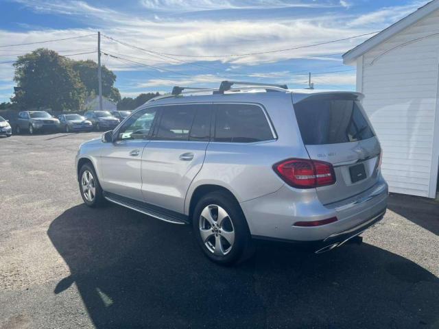 4JGDF6EE7JB066263 - 2018 MERCEDES-BENZ GLS 450 4MATIC SILVER photo 2