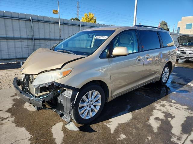 2011 TOYOTA SIENNA LE, 