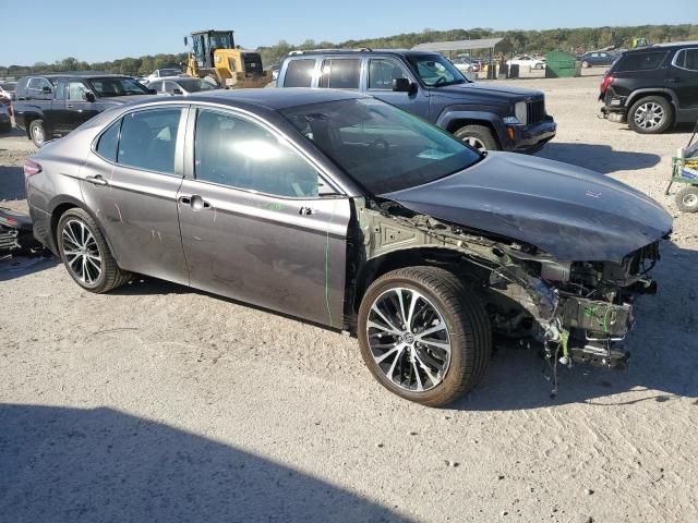 4T1J31AK8LU522367 - 2020 TOYOTA CAMRY SE GRAY photo 4