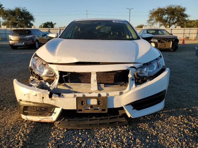 2HGFC2F7XJH522991 - 2018 HONDA CIVIC EX Weiß Foto 5