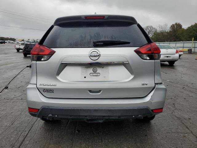 KNMAT2MT3JP523288 - 2018 NISSAN ROGUE S Gümüş fotoğraf 6