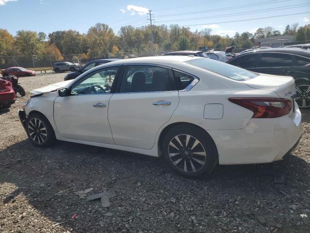 1N4AL3AP8JC199877 - 2018 NISSAN ALTIMA 2.5 თეთრი ფოტო 2