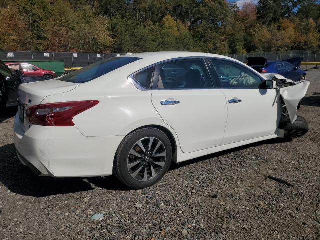 1N4AL3AP8JC199877 - 2018 NISSAN ALTIMA 2.5 თეთრი ფოტო 3