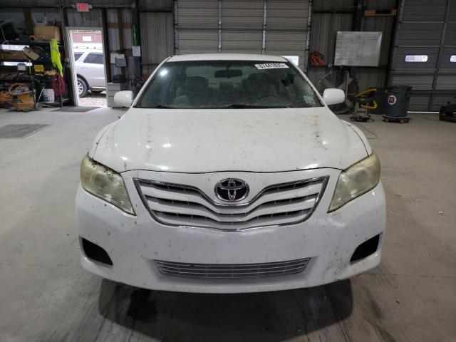 4T4BF3EK0BR136578 - 2011 TOYOTA CAMRY BASE WHITE photo 5