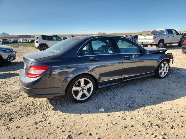 WDDGF8BB8AF375973 - 2010 MERCEDES-BENZ C 300 4MATIC BLACK photo 3