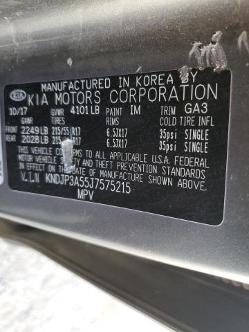 KNDJP3A55J7575215 - 2018 KIA SOUL + GRAY photo 12