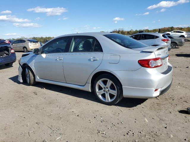 2T1BU4EE5DC929069 - 2013 TOYOTA COROLLA BASE 银色 照片 2