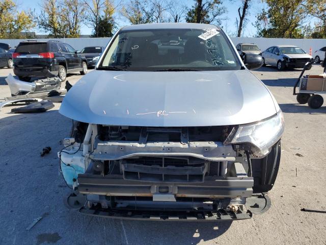 JA4AD2A36HZ023636 - 2017 MITSUBISHI OUTLANDER ES ვერცხლისფერი ფოტო 5