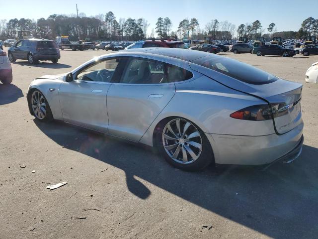 5YJSA1DNXDFP04134 - 2013 TESLA MODEL S SILVER photo 2