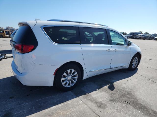 2C4RC1EG6JR149952 - 2018 CHRYSLER PACIFICA TOURING L PLUS WHITE photo 3