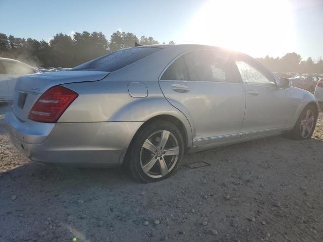 WDDNG9EB5CA476152 - 2012 MERCEDES-BENZ S 550 4MATIC SILVER photo 3