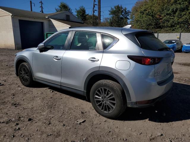 JM3KFBBM4K0512292 - 2019 MAZDA CX-5 SPORT Argent photo 2