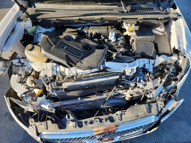 5LMCJ3D97KUL42621 - 2019 LINCOLN MKC RESERVE Սպիտակ լուսանկար 12