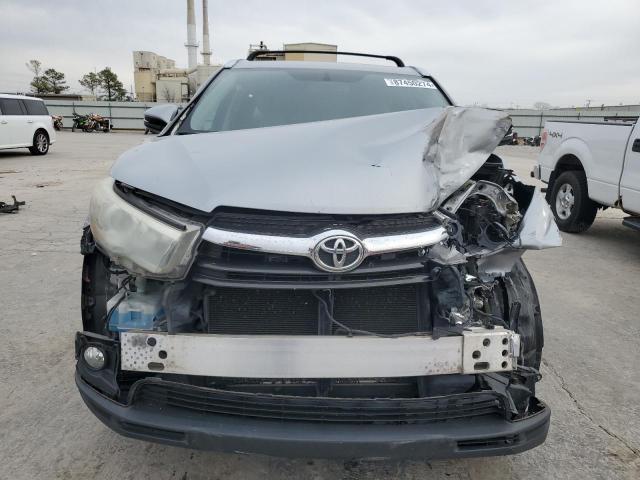 5TDKKRFH1FS117614 - 2015 TOYOTA HIGHLANDER XLE 银色 照片 5