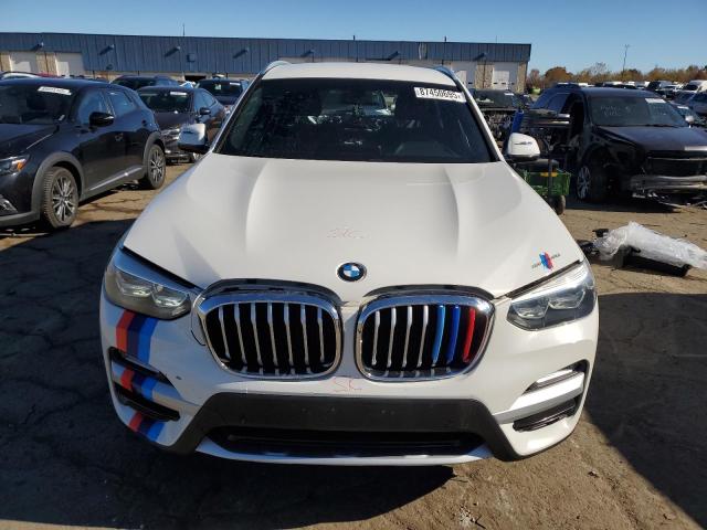 5UXTR9C54JLC77136 - 2018 BMW X3 XDRIVE30I WHITE photo 5