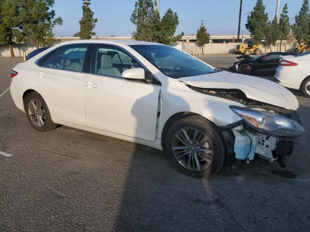 4T1BF1FK9HU359045 - 2017 TOYOTA CAMRY LE WHITE photo 4