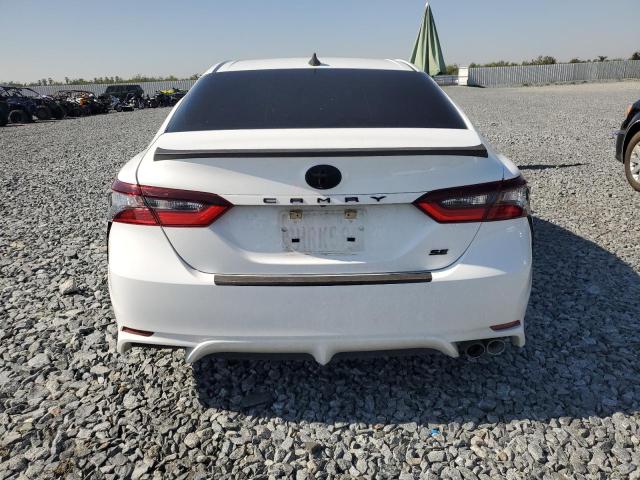 4T1S11AK0PU831055 - 2023 TOYOTA CAMRY SE NIGHT SHADE WHITE photo 6