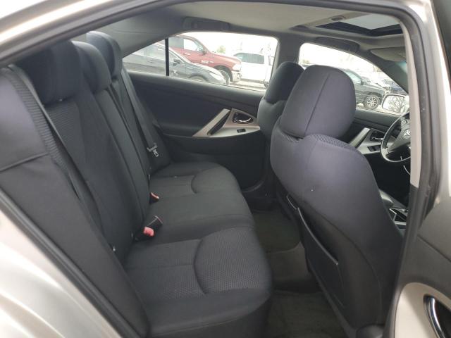 4T1BF3EK6BU215389 - 2011 TOYOTA CAMRY BASE SILVER photo 10