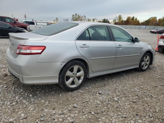 4T1BF3EK6BU215389 - 2011 TOYOTA CAMRY BASE SILVER photo 3