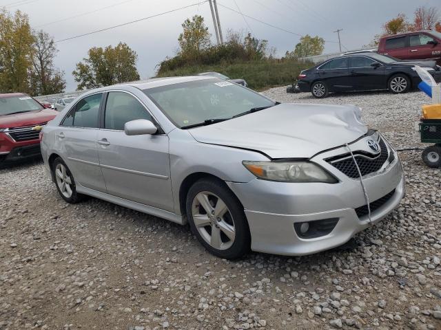 4T1BF3EK6BU215389 - 2011 TOYOTA CAMRY BASE SILVER photo 4