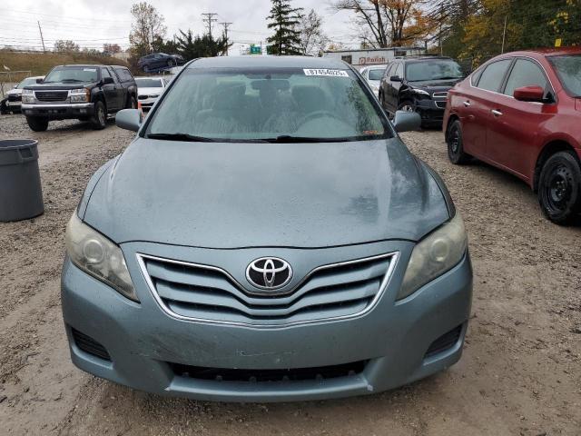 4T4BF3EK8BR097867 - 2011 TOYOTA CAMRY BASE TEAL photo 5