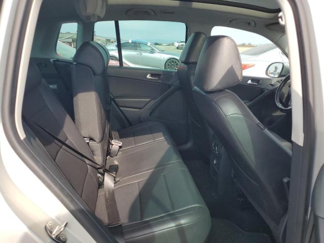 WVGAV7AX7BW557154 - 2011 VOLKSWAGEN TIGUAN S SILVER photo 11
