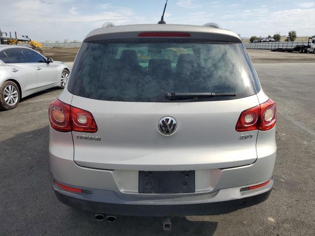 WVGAV7AX7BW557154 - 2011 VOLKSWAGEN TIGUAN S SILVER photo 6