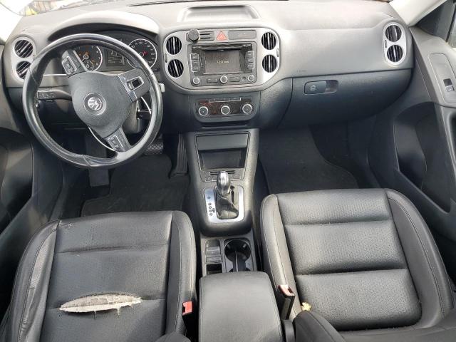 WVGAV7AX7BW557154 - 2011 VOLKSWAGEN TIGUAN S SILVER photo 8