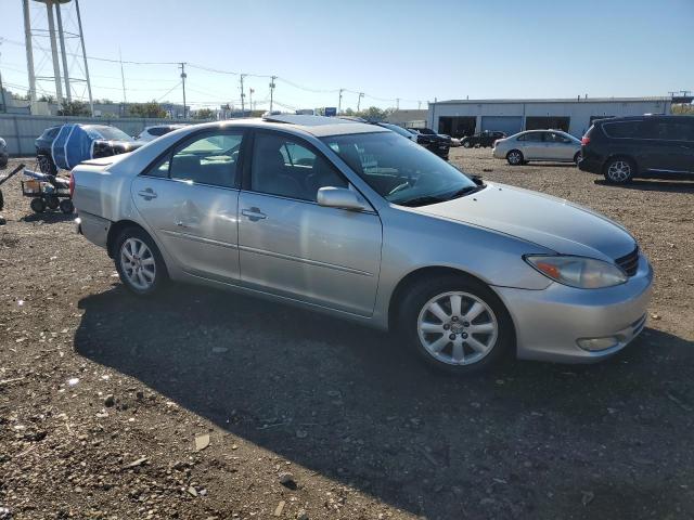 4T1BF30K53U061461 - 2003 TOYOTA CAMRY LE ვერცხლისფერი ფოტო 4