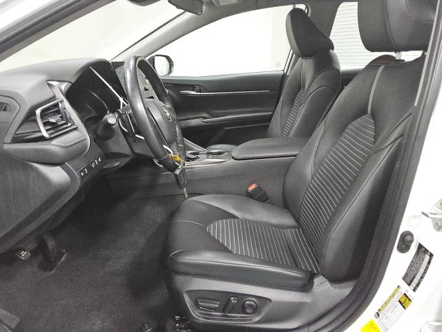 4T1G11AK3RU855939 - 2024 TOYOTA CAMRY SE NIGHT SHADE WHITE photo 7