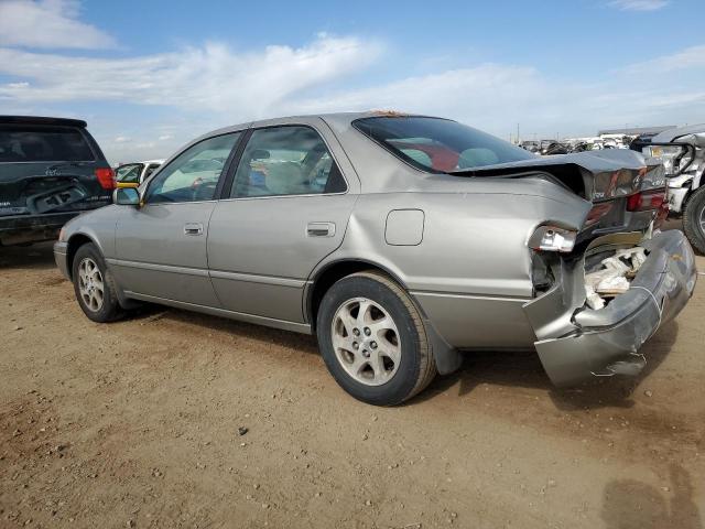 JT2BF22K8X0154430 - 1999 TOYOTA CAMRY LE GRAY photo 2