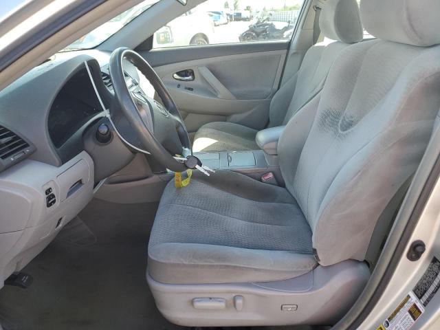 4T4BF3EK4BR090544 - 2011 TOYOTA CAMRY BASE Silber Foto 7