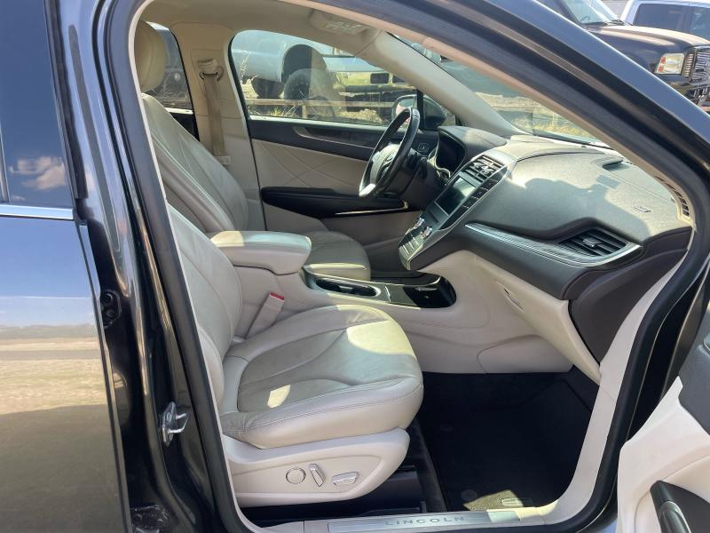 5LMCJ3C9XHUL70262 - 2017 LINCOLN MKC RESERVE CHARCOAL photo 5