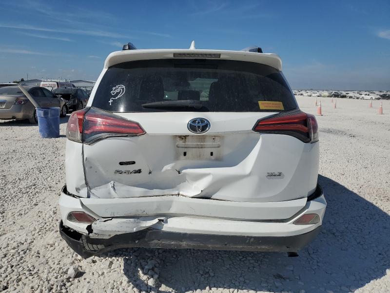 2T3WFREV2HW317013 - 2017 TOYOTA RAV4 XLE WHITE photo 6