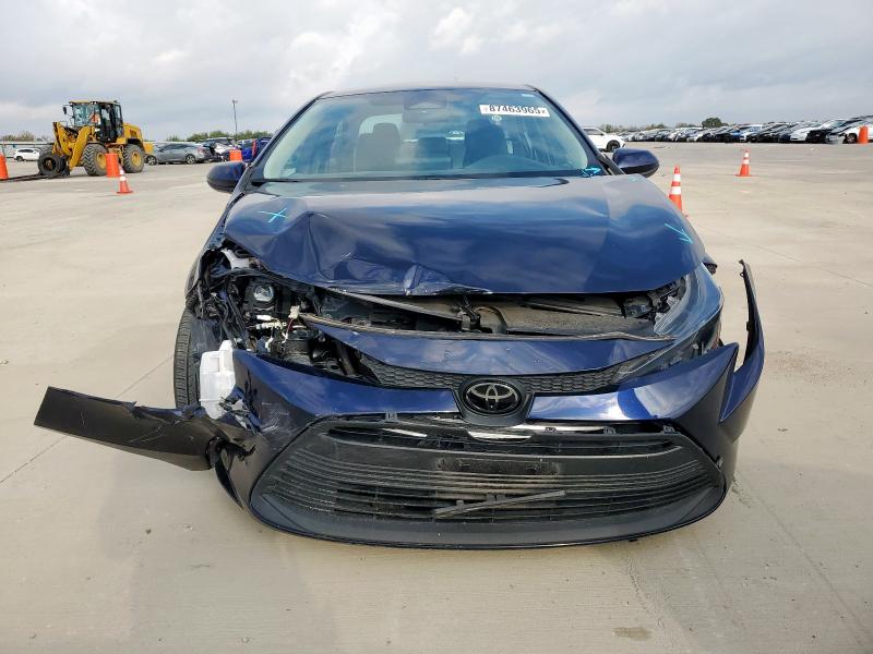 5YFB4MDEXRP196106 - 2024 TOYOTA COROLLA LE 黑色 照片 5