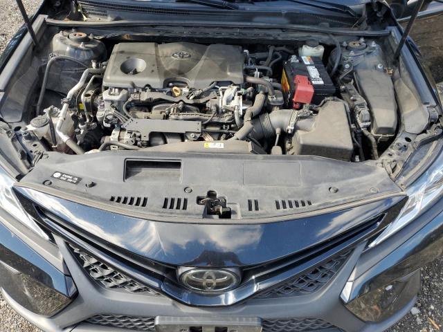 4T1B11HK8JU095480 - 2018 TOYOTA CAMRY L BLACK photo 11