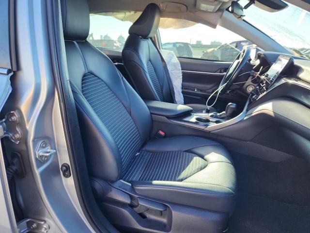 4T1G11AK1NU666510 - 2022 TOYOTA CAMRY SE 银色 照片 7