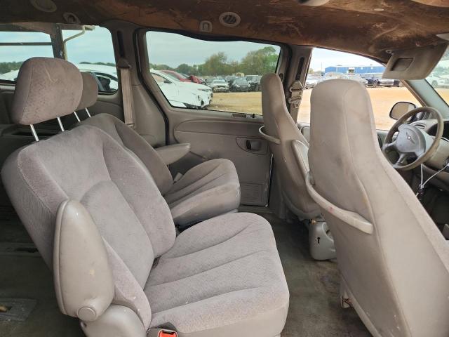 2C4GP243X3R241813 - 2003 CHRYSLER TOWN & COU SILVER photo 11