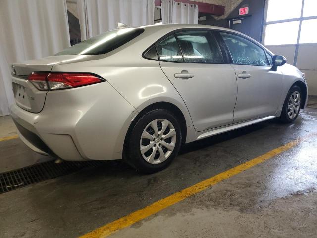 5YFEPMAE6MP198162 - 2021 TOYOTA COROLLA LE SILVER photo 3