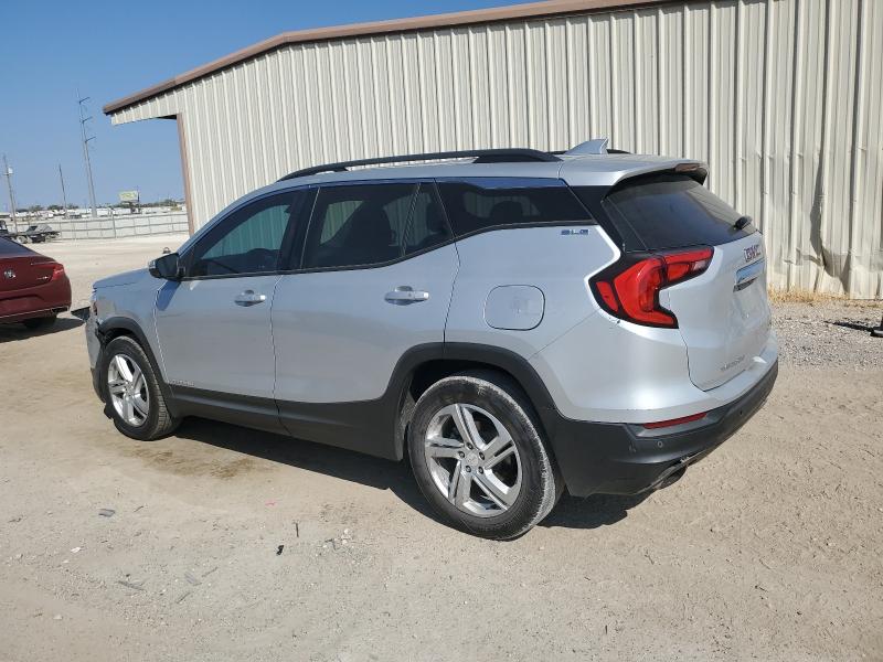 3GKALMEX1JL262403 - 2018 GMC TERRAIN SLE Silber Foto 2